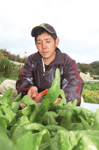 畑”育て“収穫楽しむ