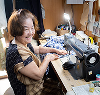 洋裁歴60年 知花タカ子さん