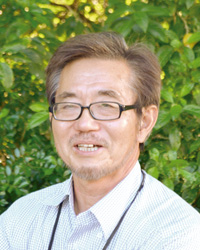 与儀公園にヤギおじさん