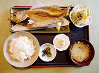 定食屋 なか・ゆくい