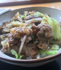 帯広豚丼炭火焼 とんたん
