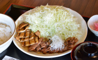 帯広豚丼炭火焼 とんたん