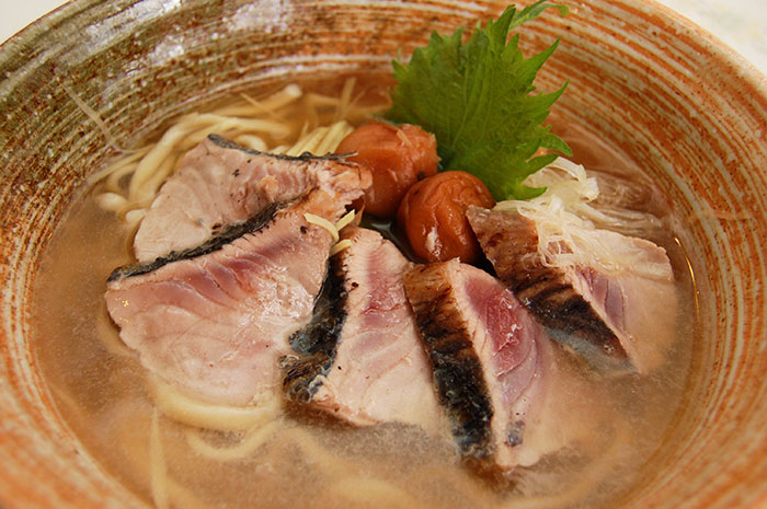 本部めん&カツオそば